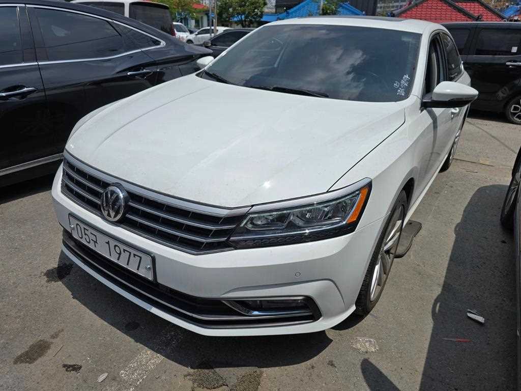 Volkswagen Passat - Vista 2