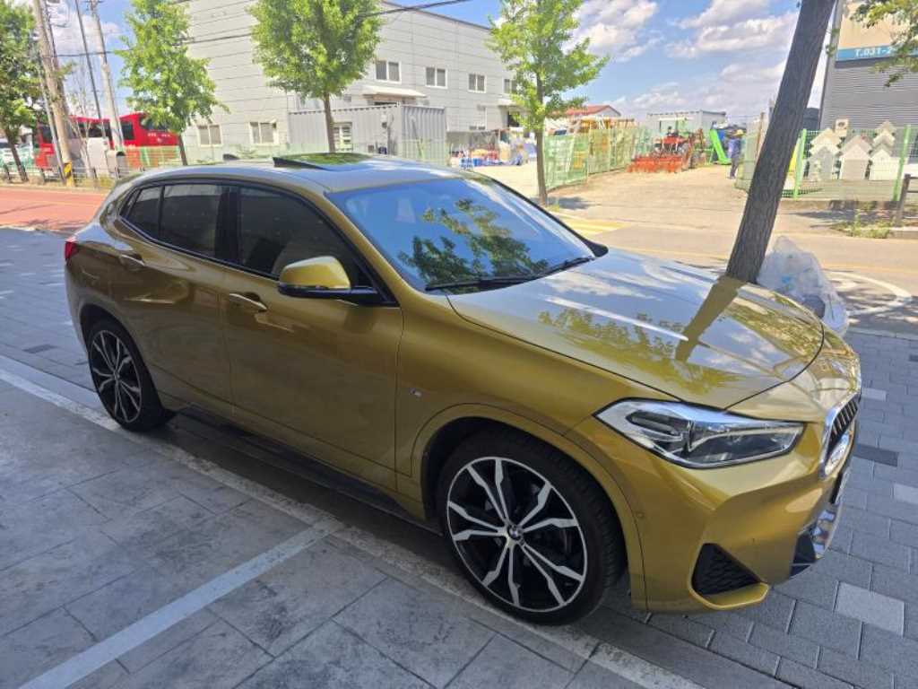 BMW X2 - Vista 3