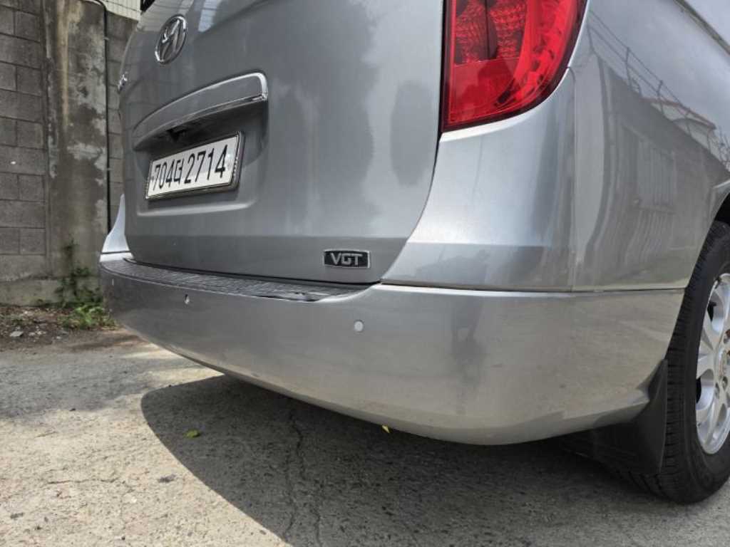 HYUNDAI Starex - Vista 7