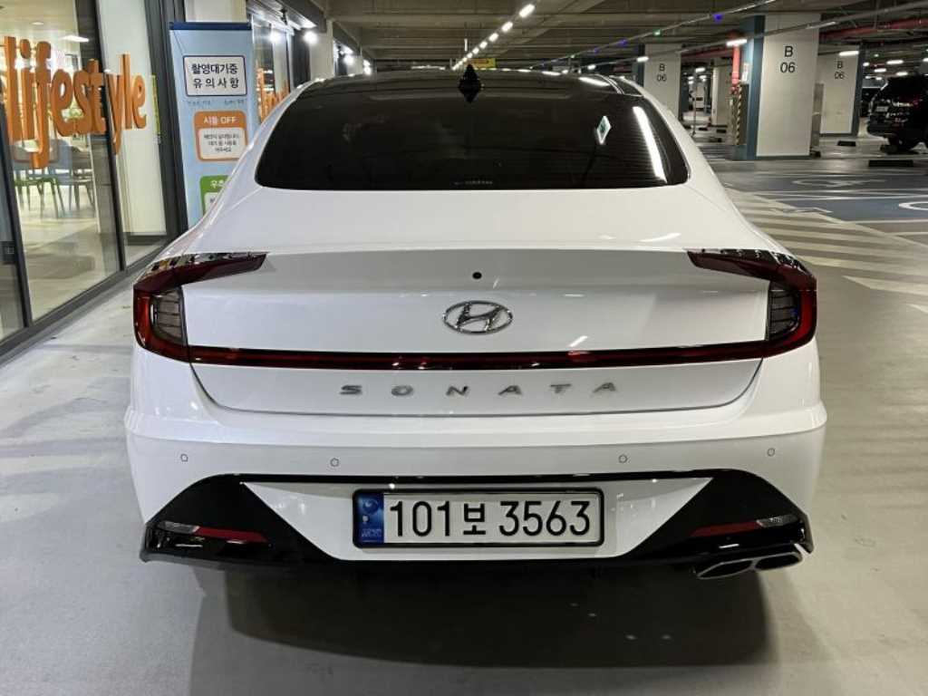 HYUNDAI Sonata - Vista 6
