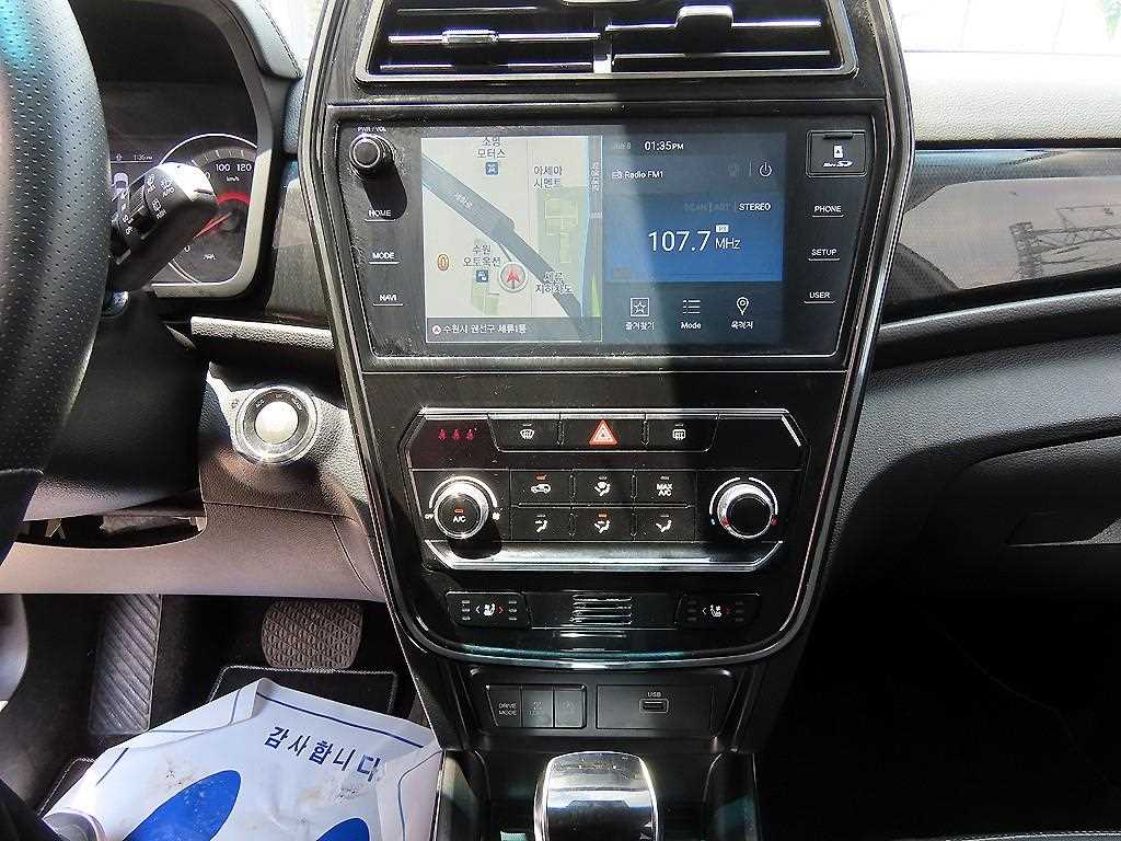Ssangyong Tivoli 2022 Blanco - Importación desde Corea - HF Imports Iquique - Foto 13