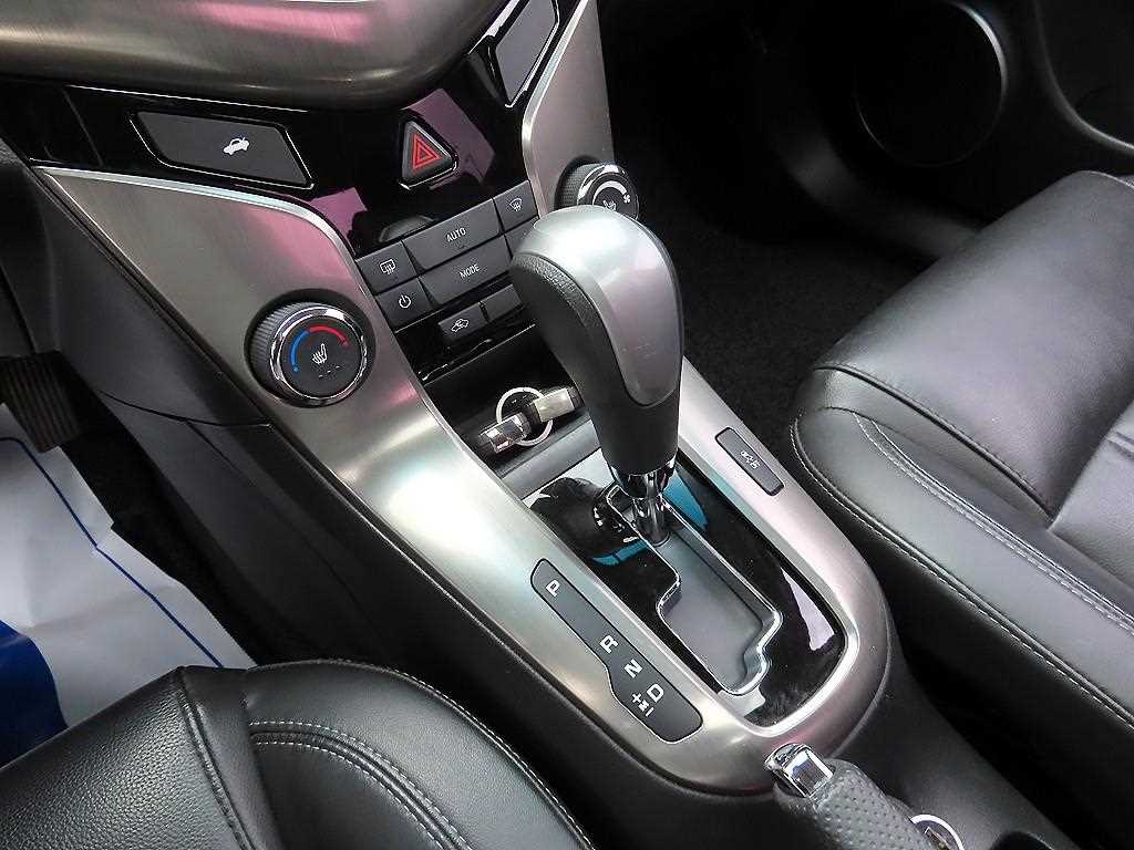 Chevrolet Cruise - Vista 10