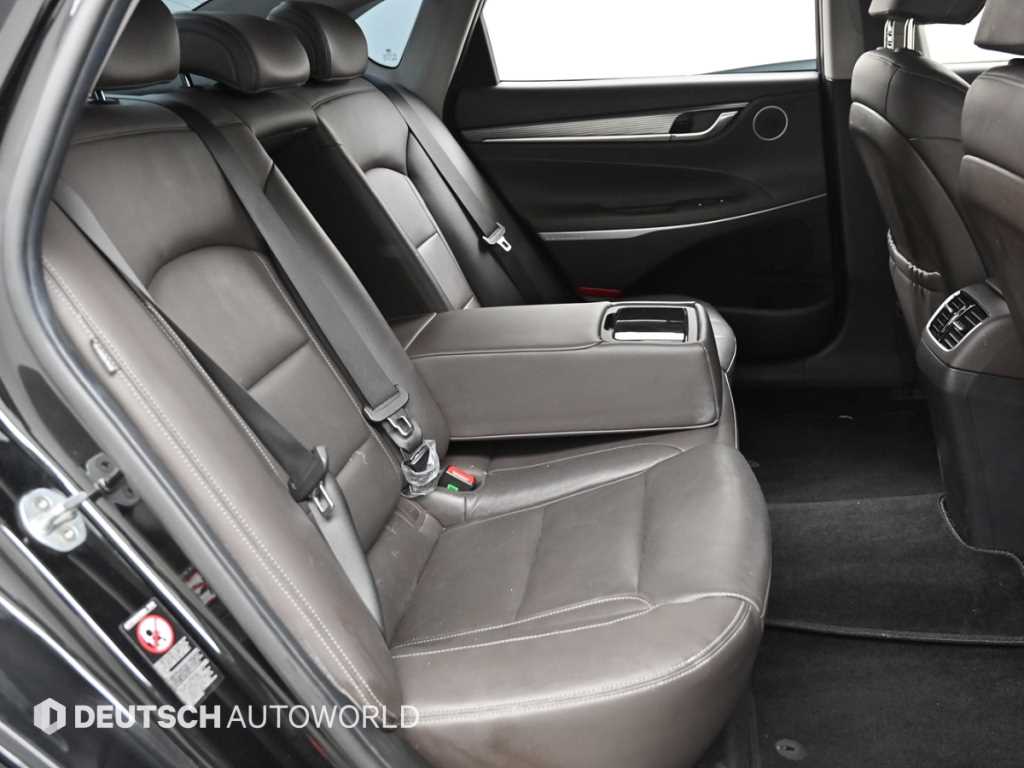 HYUNDAI Grandeur - Vista 12