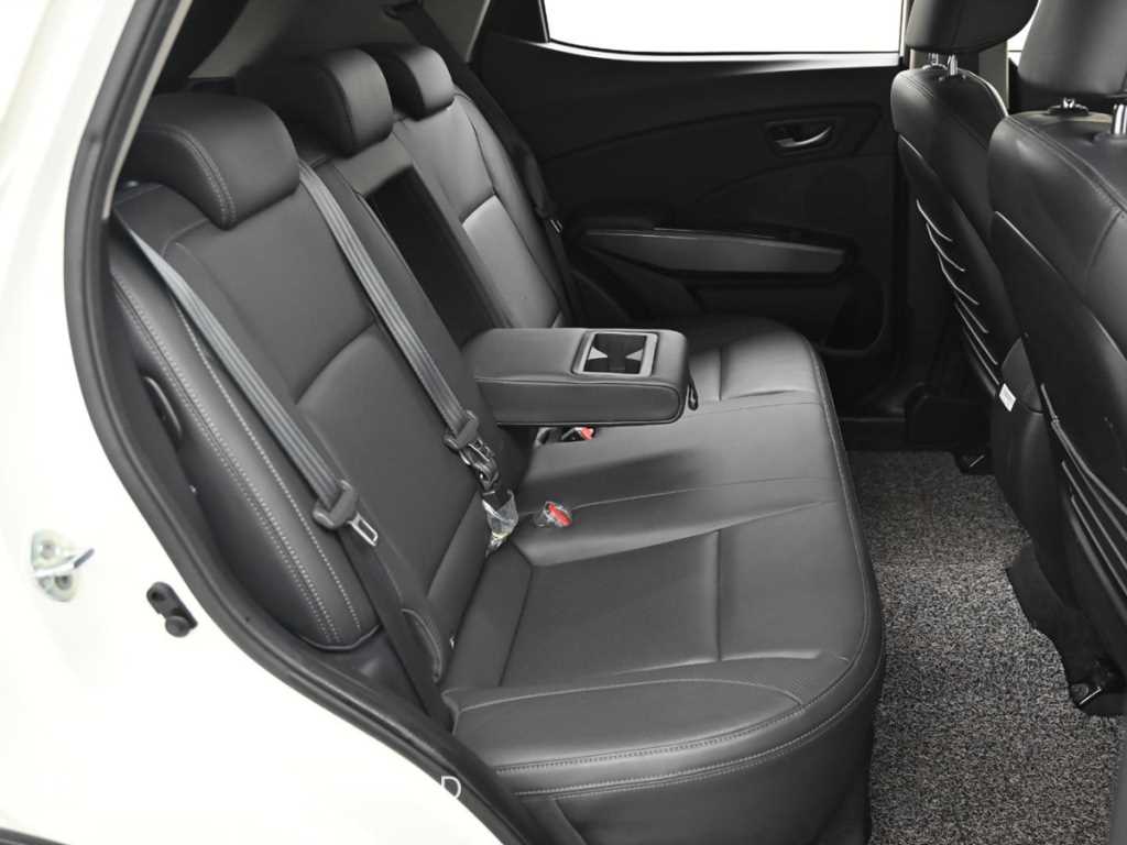 Ssangyong Tivoli - Vista 12