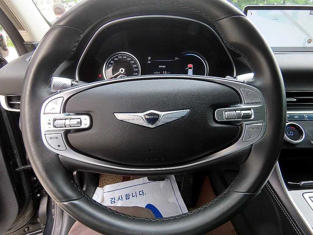 Genesis GV80 - Vista 8