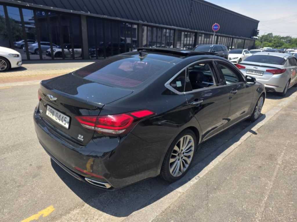 Genesis G80 - Vista 4