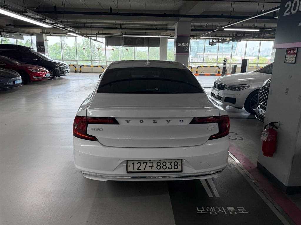 Volvo S90 - Vista 5