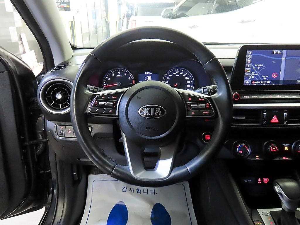 KIA K3 - Vista 8