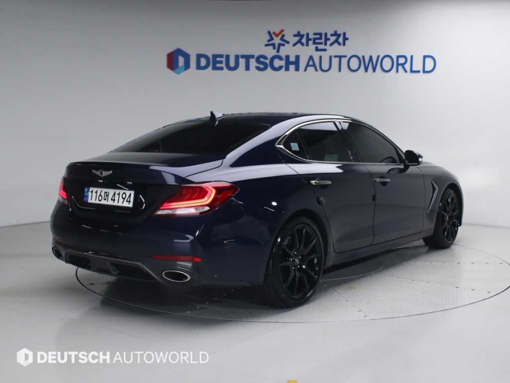 Genesis G70 - Vista 2
