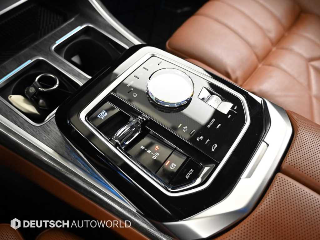 BMW i7 - Vista 9