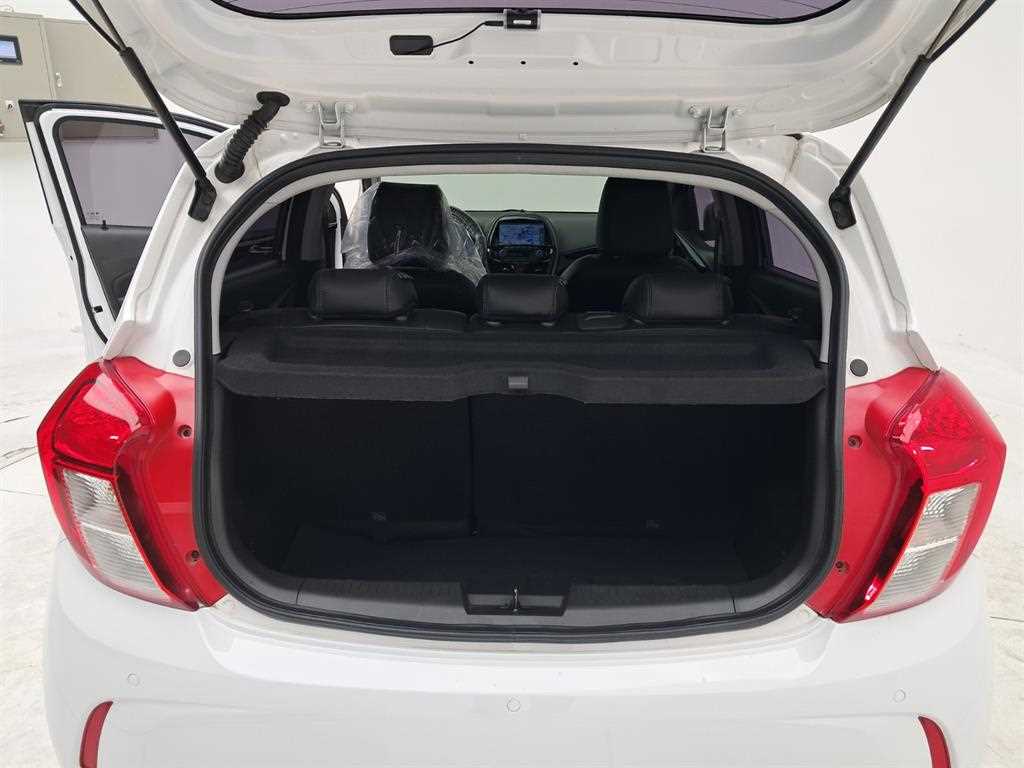 Chevrolet Spark 2019 Blanco - Importación desde Corea - HF Imports Iquique - Foto 17