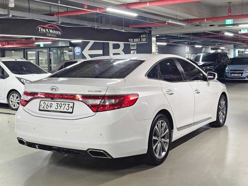 HYUNDAI Grandeur - Vista 3