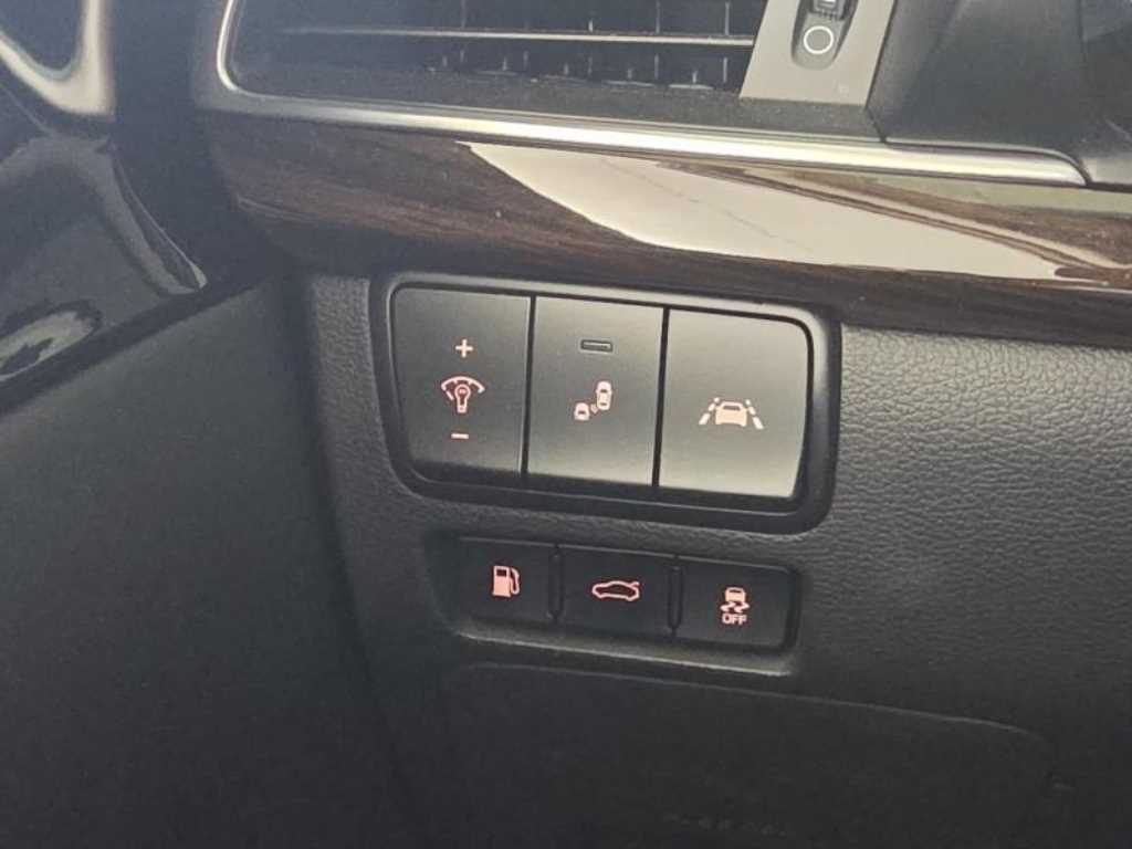 KIA K7 - Vista 9