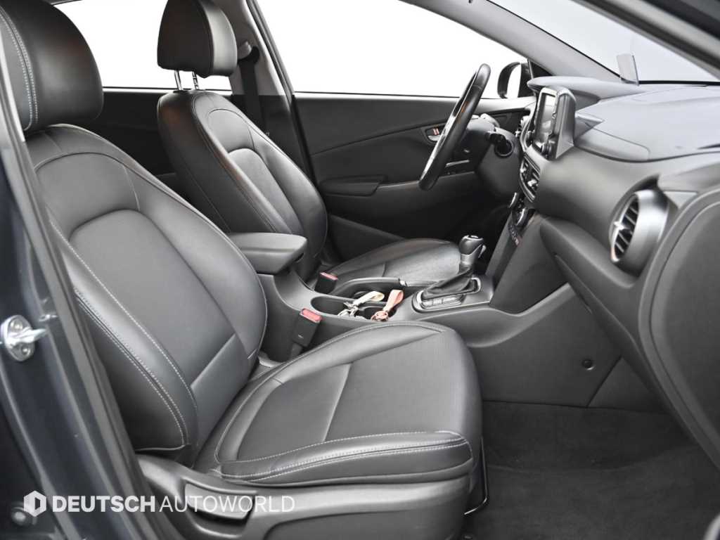 HYUNDAI Kona - Vista 10