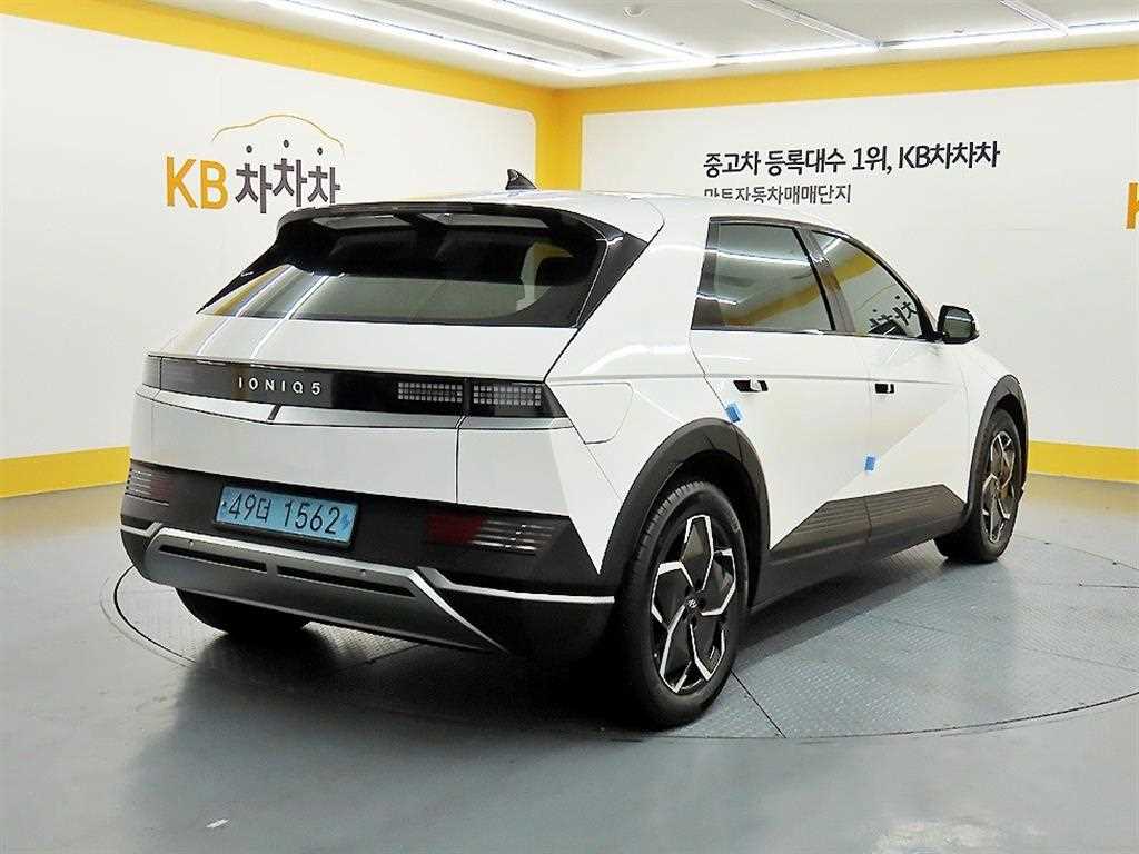 HYUNDAI Ioniq 5 - Vista 4