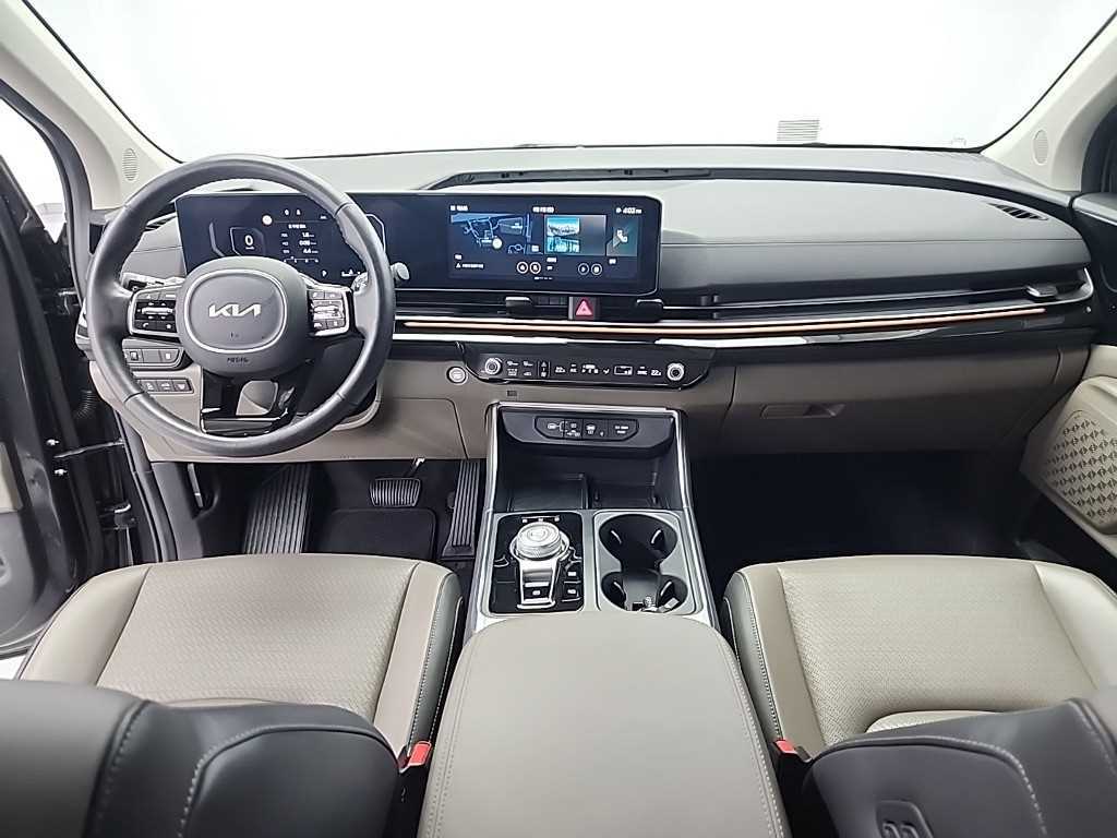 KIA Carnival - Vista 7