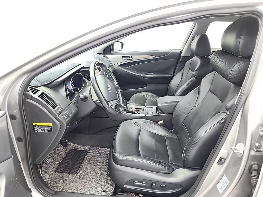 HYUNDAI Sonata - Vista 11