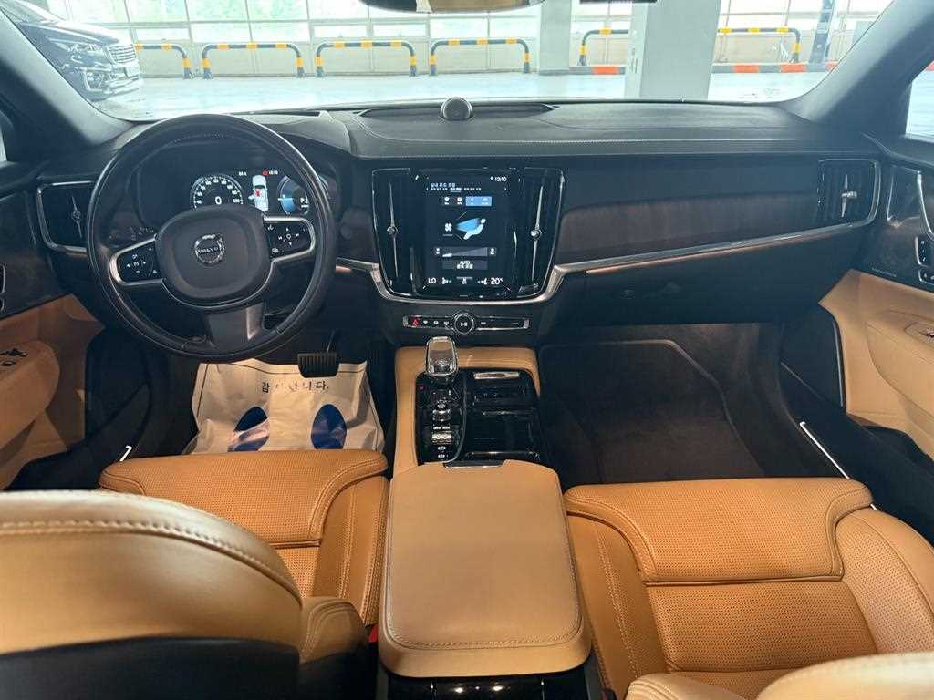 Volvo S90 - Vista 11