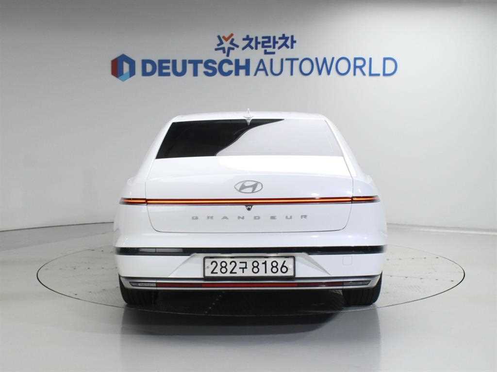 HYUNDAI Grandeur - Vista 4