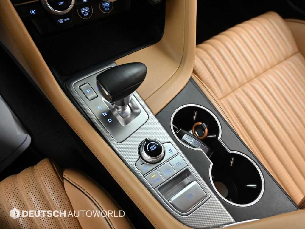 Genesis G70 - Vista 9