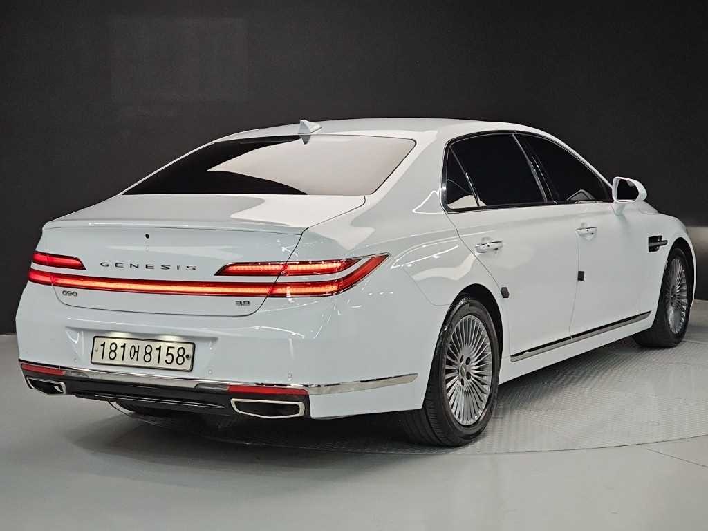 Genesis G90 - Vista 2