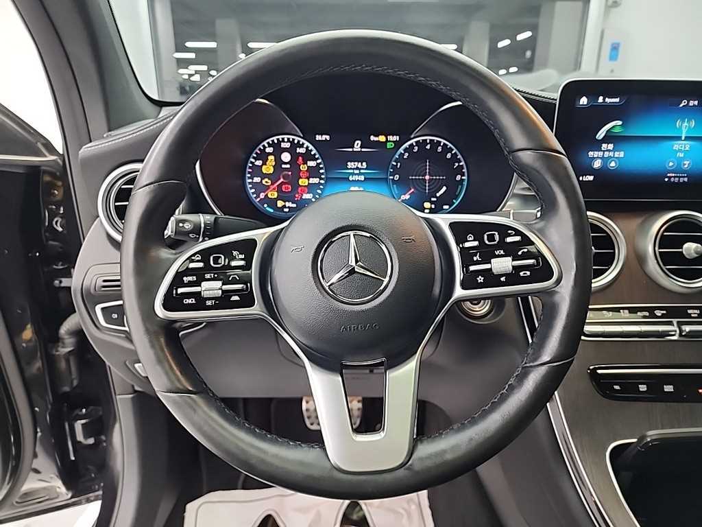 Mercedes Benz GLC Class - Vista 9