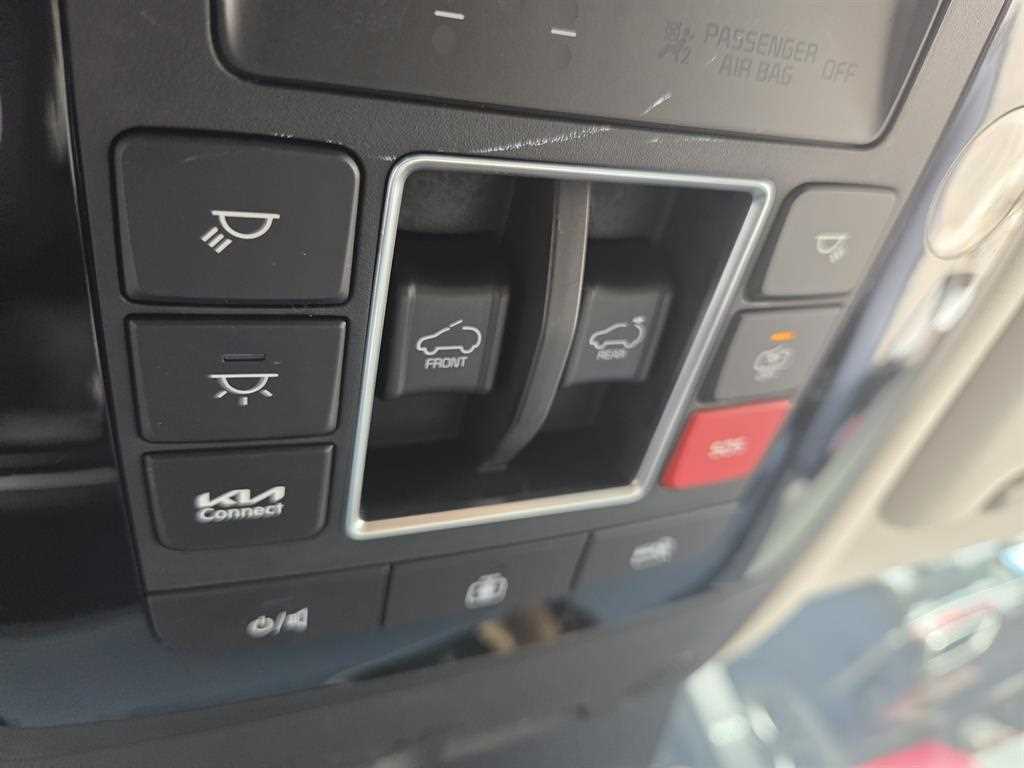 KIA Carnival - Vista 7