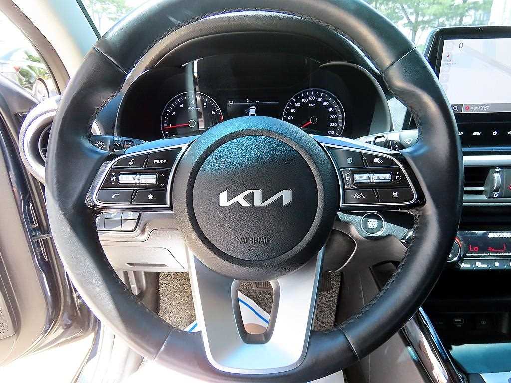 KIA K3 - Vista 8