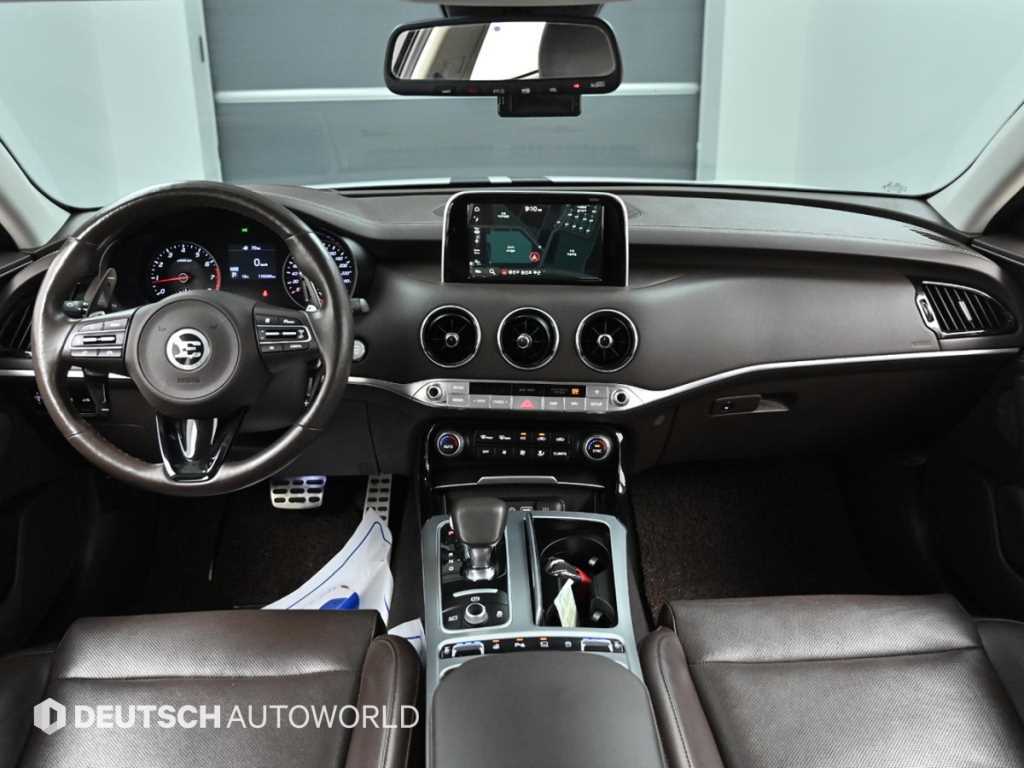 KIA Stinger - Vista 7