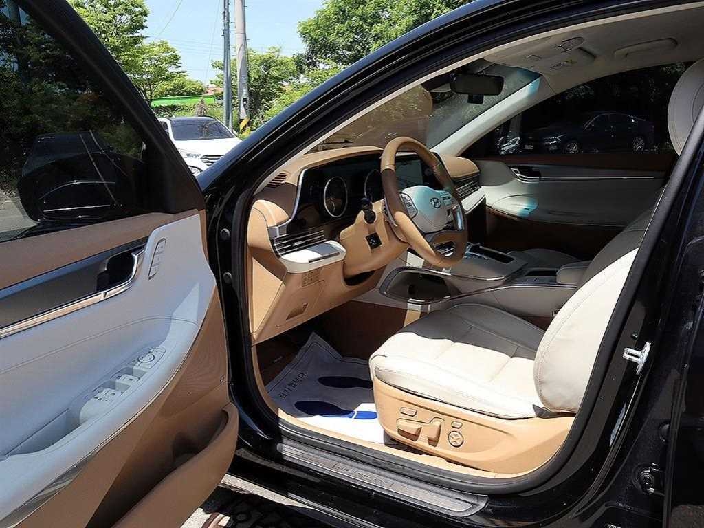 HYUNDAI Grandeur - Vista 6
