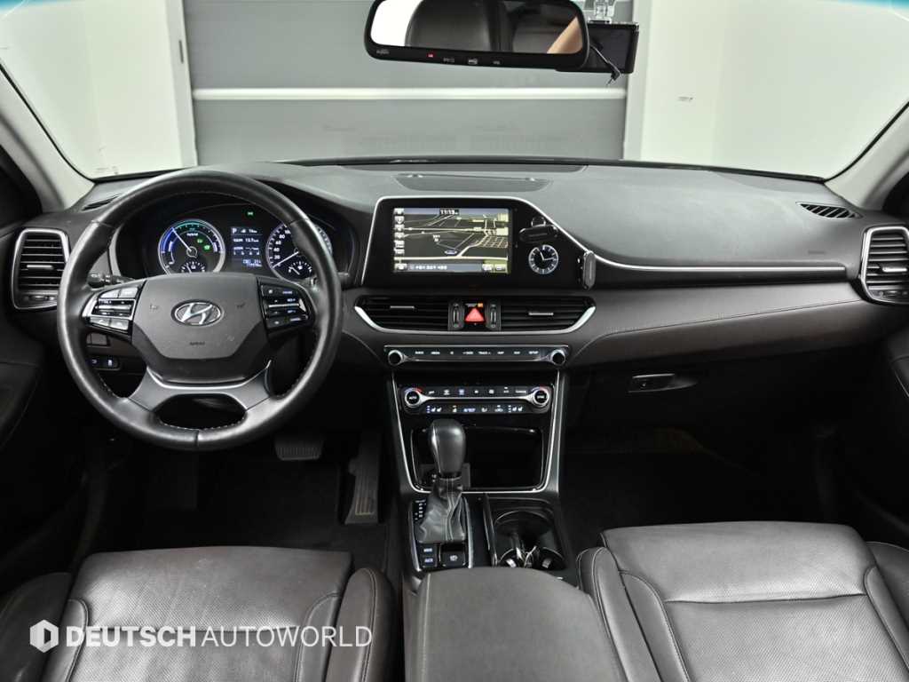 HYUNDAI Grandeur - Vista 8