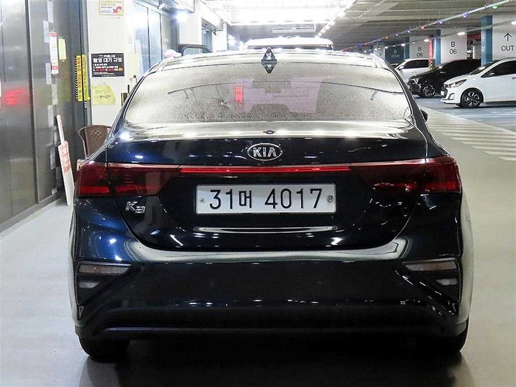 KIA K3 - Vista 5