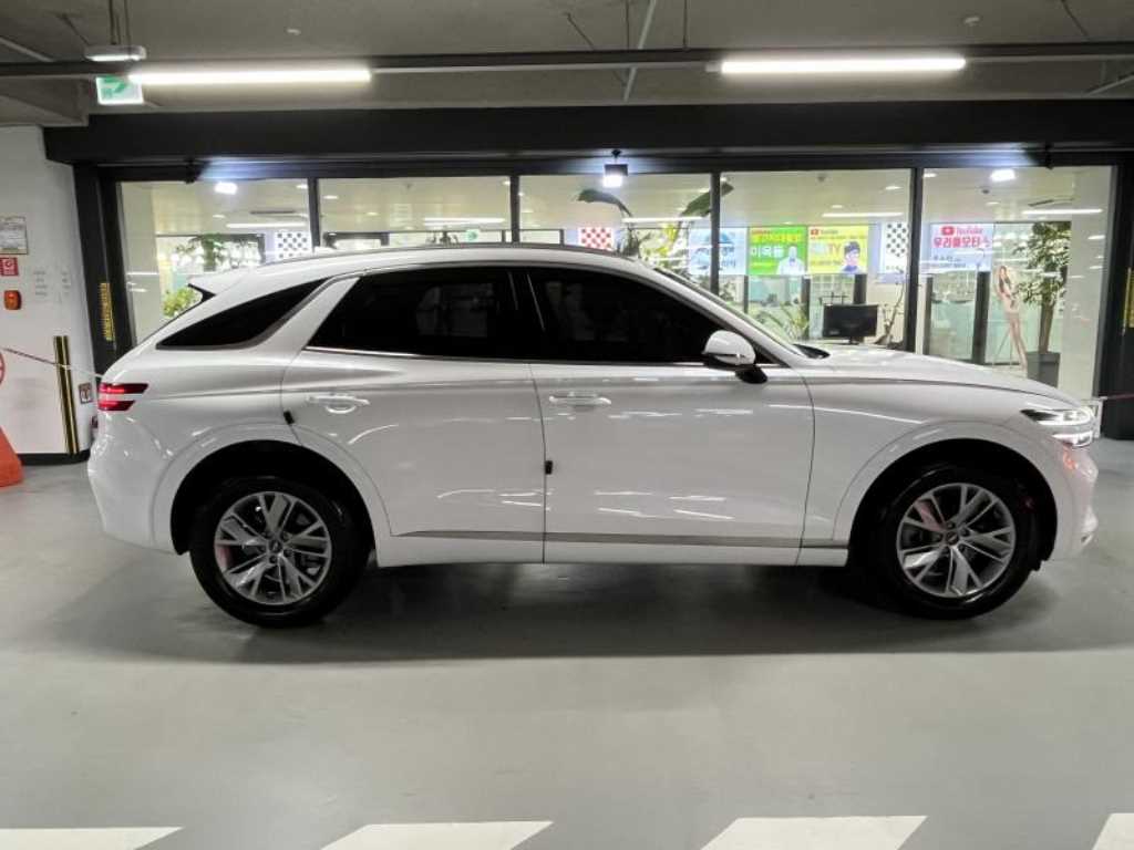 Genesis GV70 - Vista 4