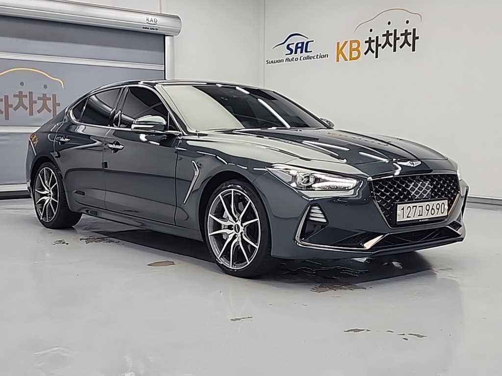 Genesis G70 - Vista 4