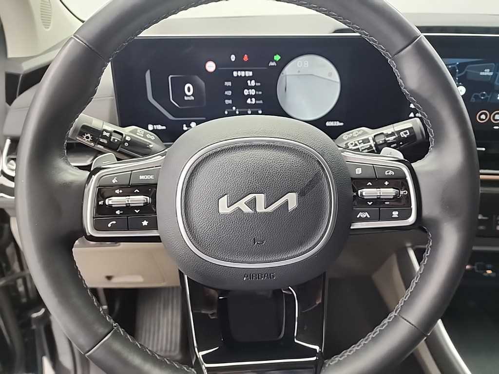 KIA Carnival - Vista 9