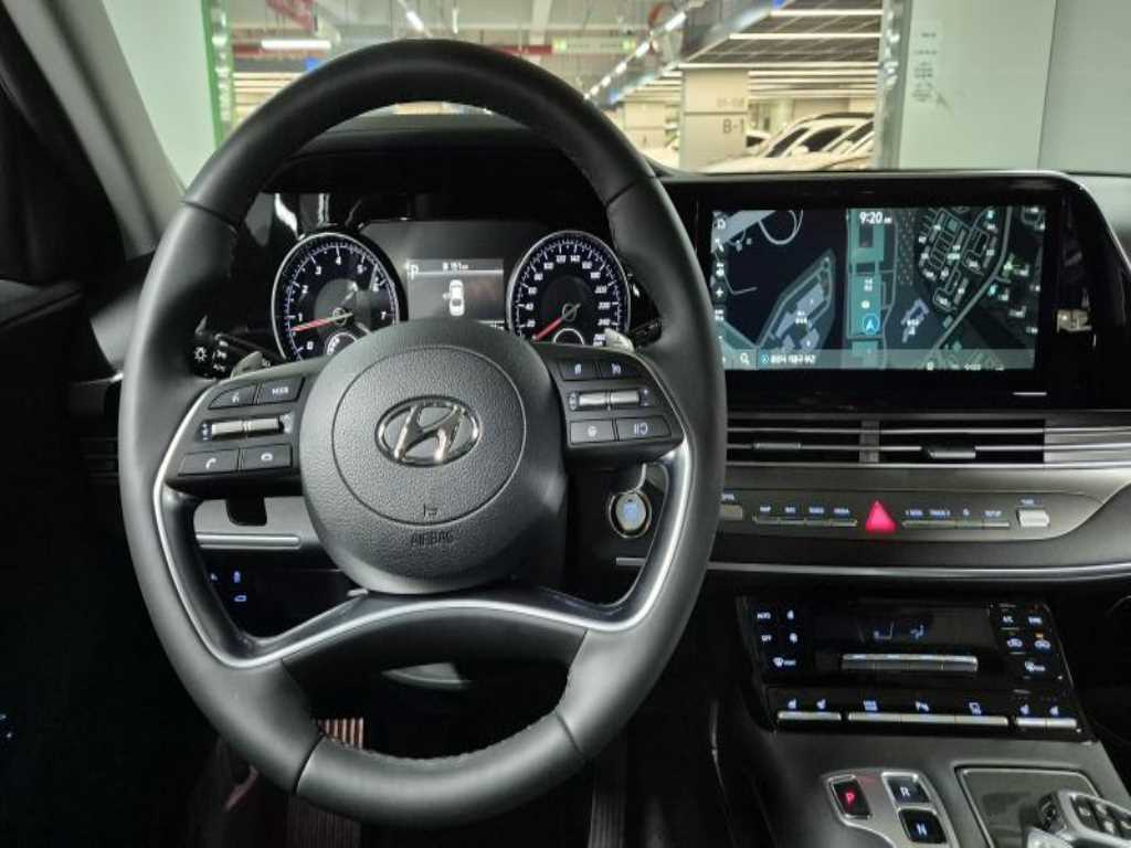 HYUNDAI Grandeur - Vista 6