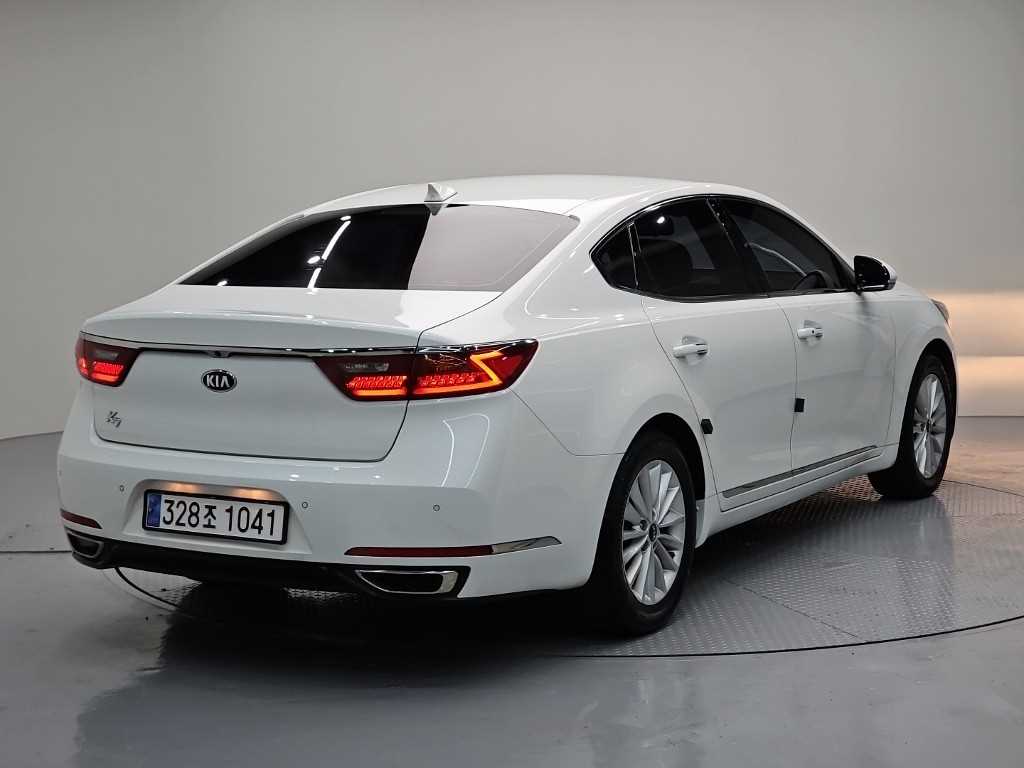 KIA K7 - Vista 4