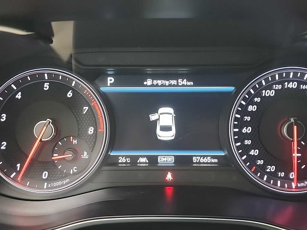 Genesis G70 - Vista 6