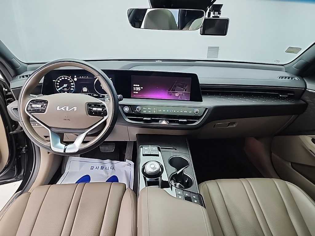 KIA K8 - Vista 7