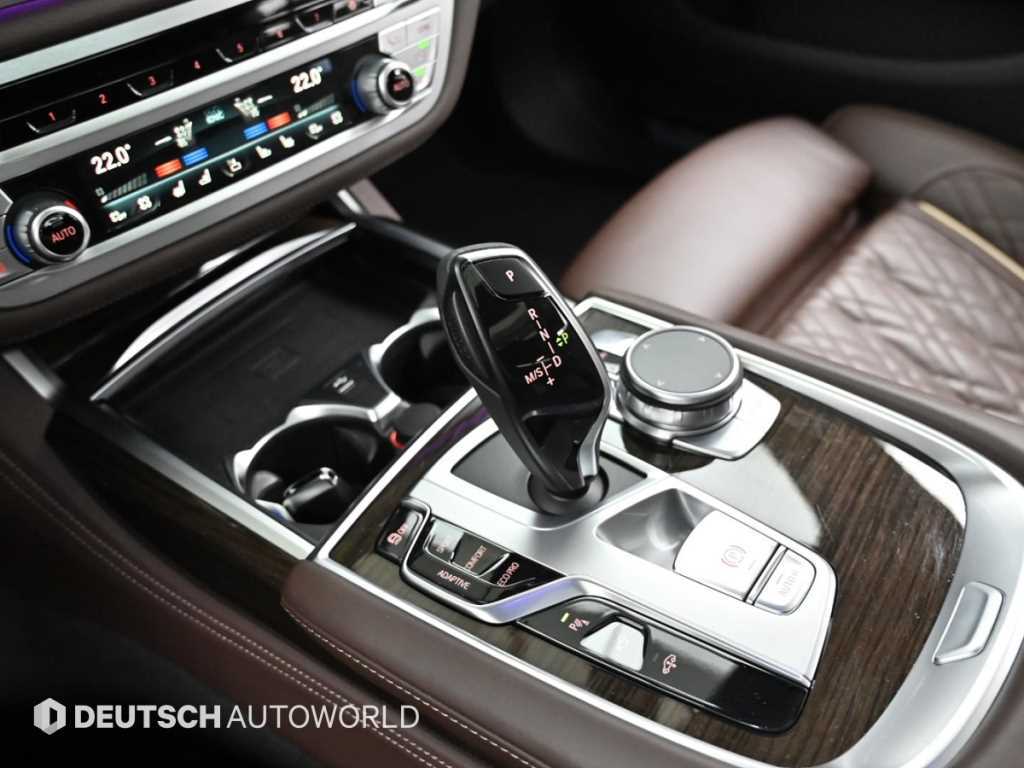 BMW 7 Series - Vista 9