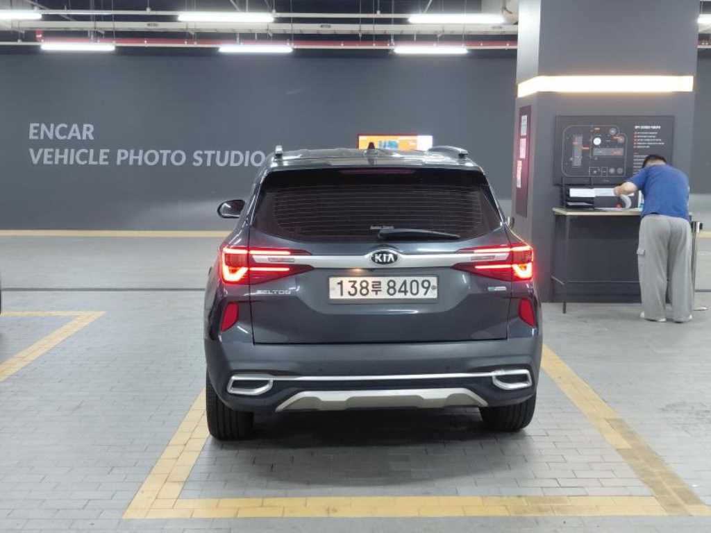 KIA Seltos - Vista 4