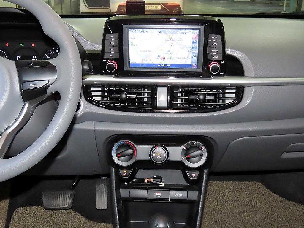 KIA Morning - Vista 11