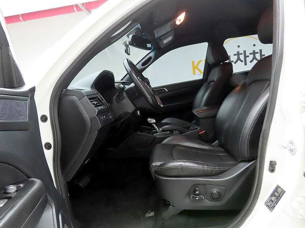 Ssangyong Rexton - Vista 8