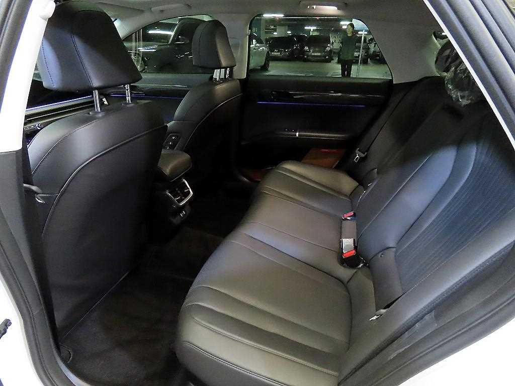 HYUNDAI Grandeur - Vista 7