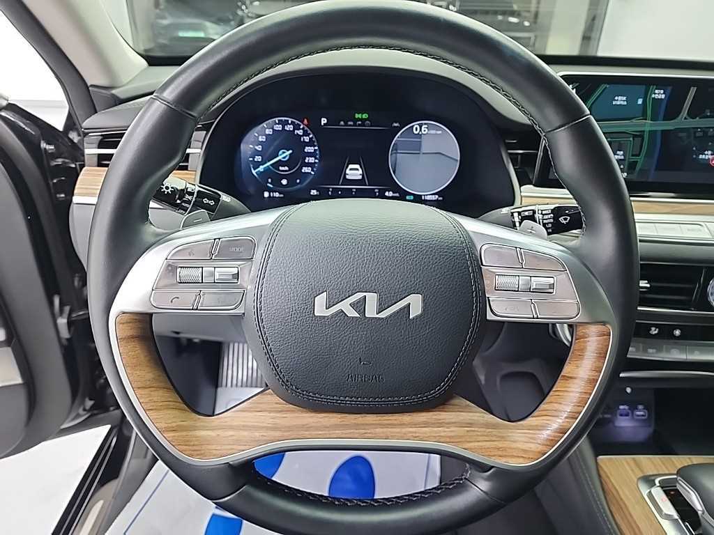 KIA K9 - Vista 9