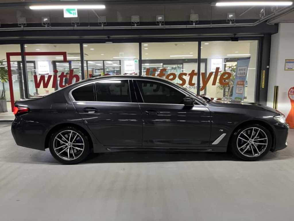 BMW 5 Series - Vista 3