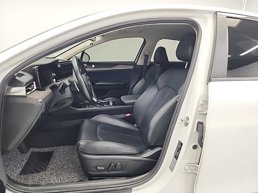 KIA K5 - Vista 11