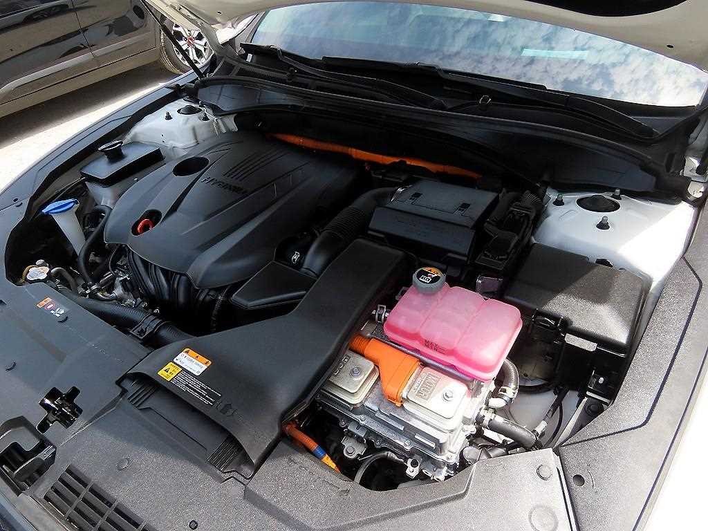 HYUNDAI Grandeur 2022 Blanco - Importación desde Corea - HF Imports Iquique - Foto 19