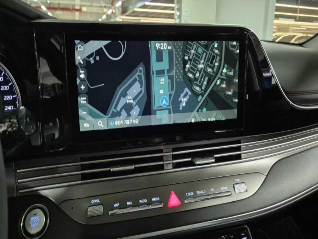 HYUNDAI Grandeur - Vista 8