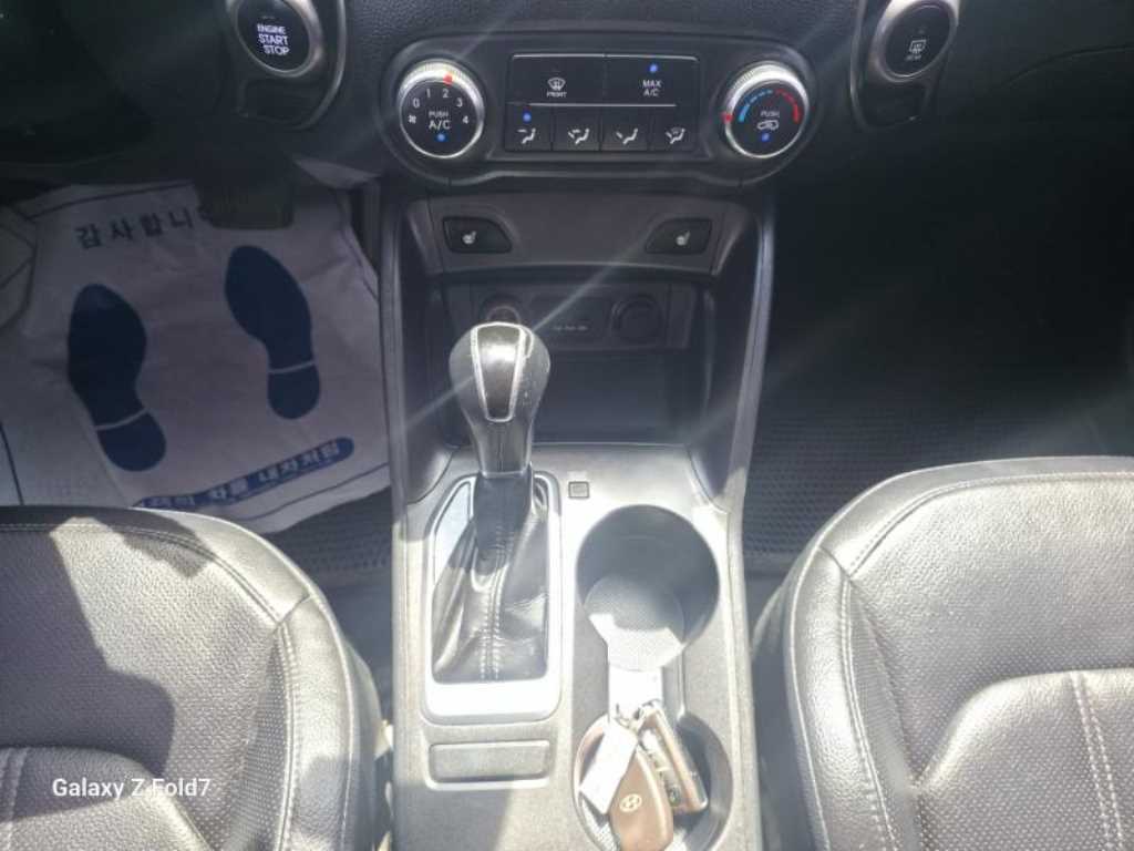 HYUNDAI Tucson - Vista 12